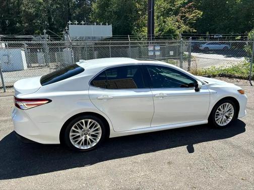2018 Toyota Camry Hybrid XLE