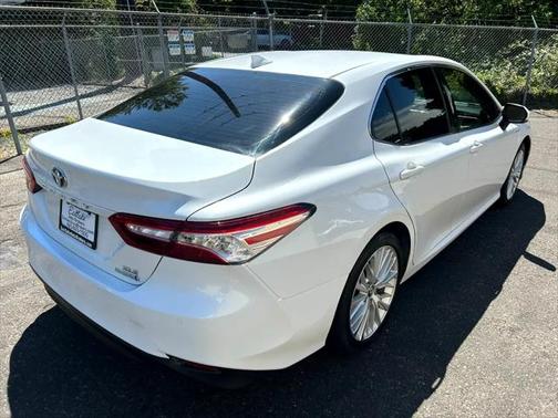 2018 Toyota Camry Hybrid XLE