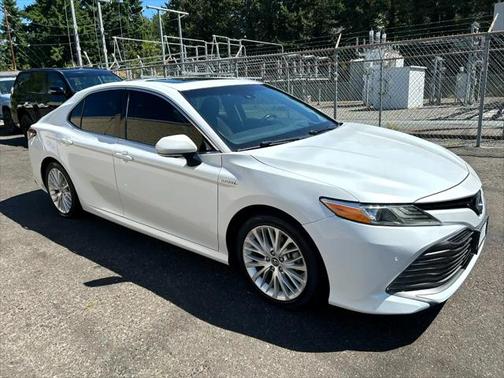 2018 Toyota Camry Hybrid XLE