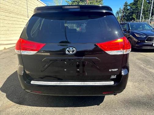 2013 Toyota Sienna XLE