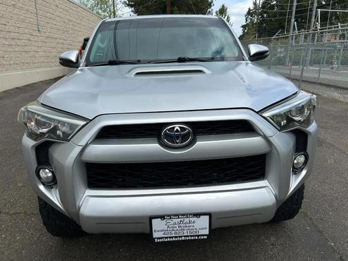 Classic Silver Metallic 2014 Toyota 4Runner Trail Premium