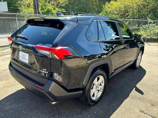 2021 Toyota RAV4 Hybrid LE
