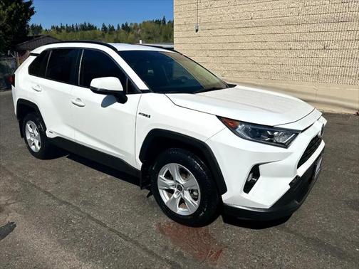 2020 Toyota RAV4 Hybrid XLE