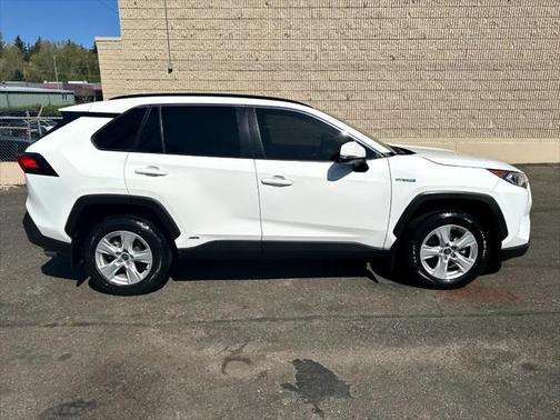 2020 Toyota RAV4 Hybrid XLE