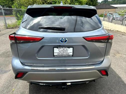 2020 Toyota Highlander Hybrid Platinum