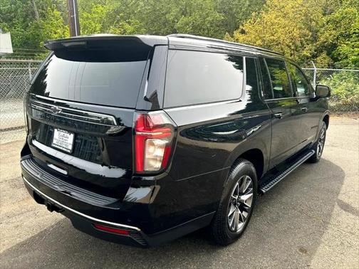 2021 Chevrolet Suburban 4WD Z71