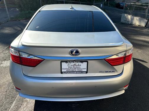 2013 Lexus ES 300h Base