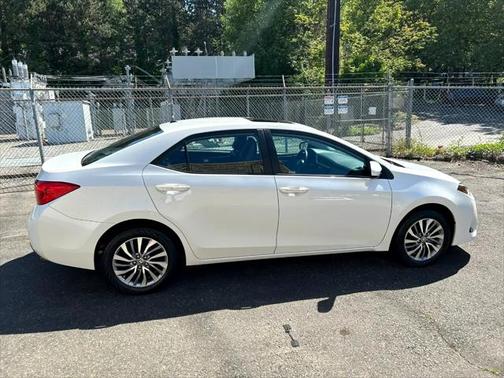 2019 Toyota Corolla XLE