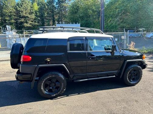 2010 Toyota FJ Cruiser Base