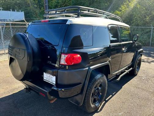 2010 Toyota FJ Cruiser Base