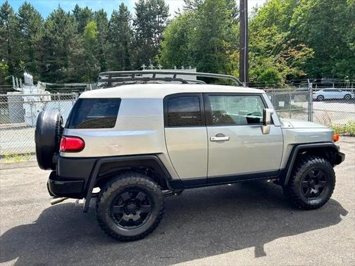 2010 Toyota FJ Cruiser Base