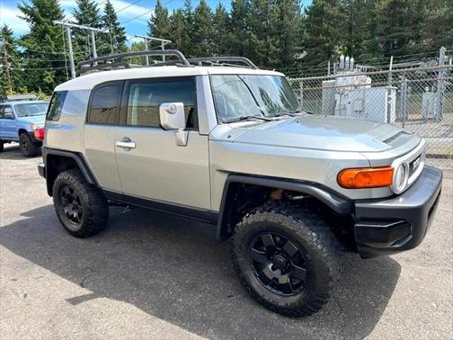 2010 Toyota FJ Cruiser Base