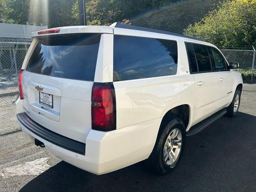 2017 Chevrolet Suburban LT