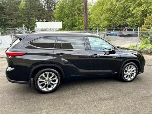 2021 Toyota Highlander Hybrid Limited