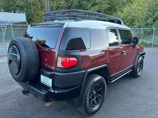 2011 Toyota FJ Cruiser Base