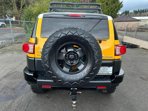 2010 Toyota FJ Cruiser Base