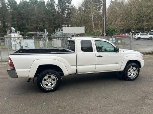 2013 Toyota Tacoma Base