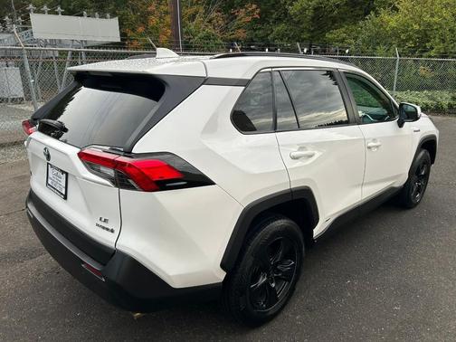 2019 Toyota RAV4 Hybrid LE