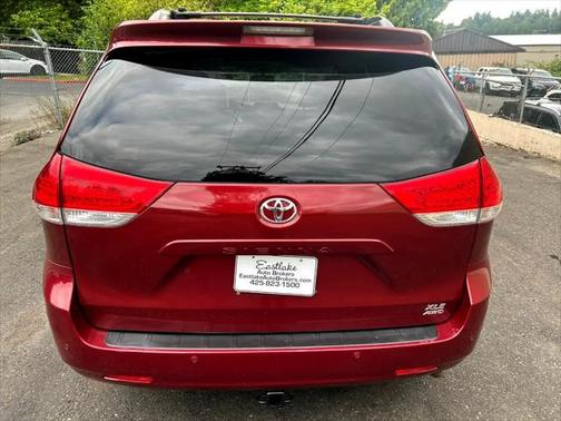 2013 Toyota Sienna XLE