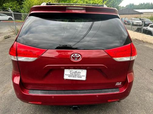2013 Toyota Sienna XLE