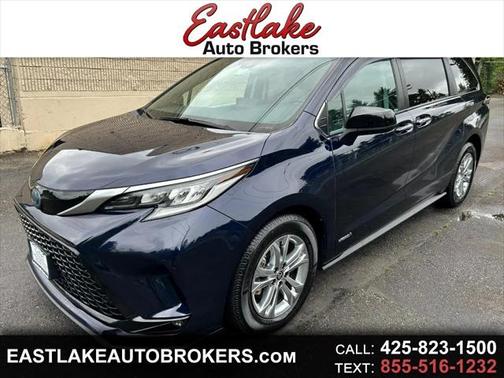 2021 Toyota Sienna XSE 7 Passenger