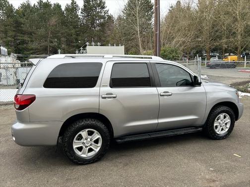 2019 Toyota Sequoia SR5
