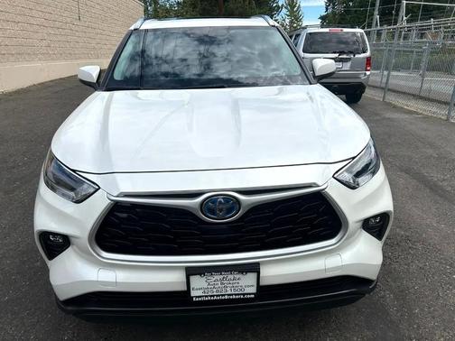 2021 Toyota Highlander Hybrid XLE
