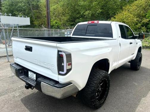 2014 Toyota Tundra SR5