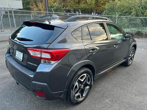 Gray 2018 Subaru Crosstrek 2.0i Limited