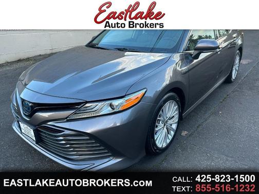 2019 Toyota Camry Hybrid XLE