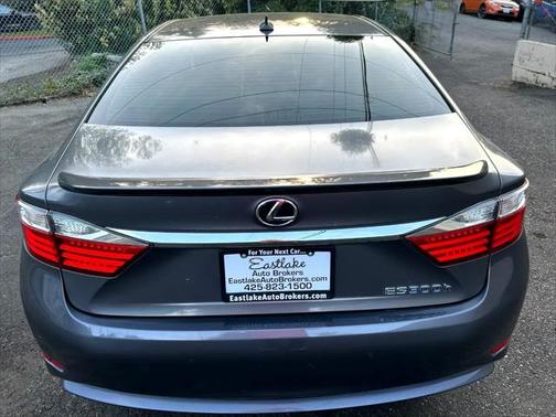 2013 Lexus ES 300h Base