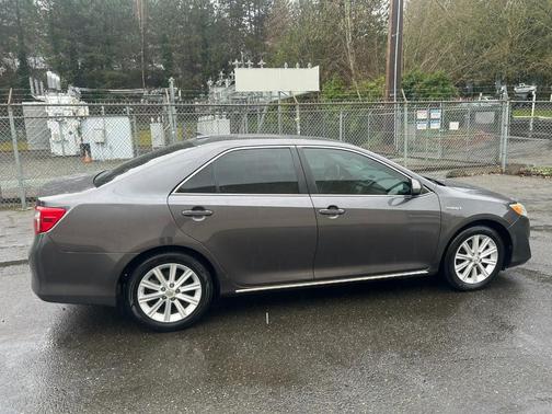2014 Toyota Camry Hybrid XLE