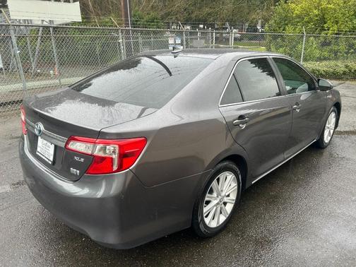 2014 Toyota Camry Hybrid XLE
