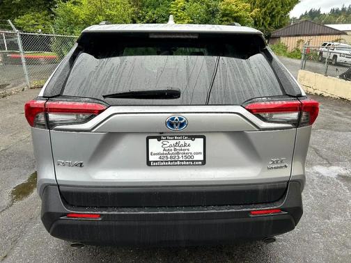 2021 Toyota RAV4 Hybrid XLE Premium