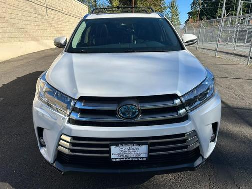 2017 Toyota Highlander Hybrid Platinum