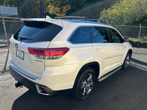 2017 Toyota Highlander Hybrid Platinum