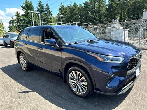 2020 Toyota Highlander Hybrid Platinum