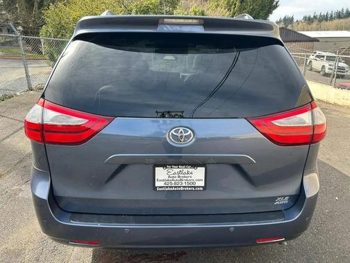 2015 Toyota Sienna XLE Premium