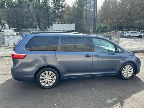 2015 Toyota Sienna XLE Premium