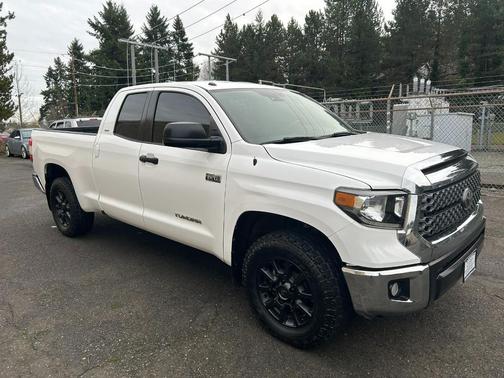 2018 Toyota Tundra SR5