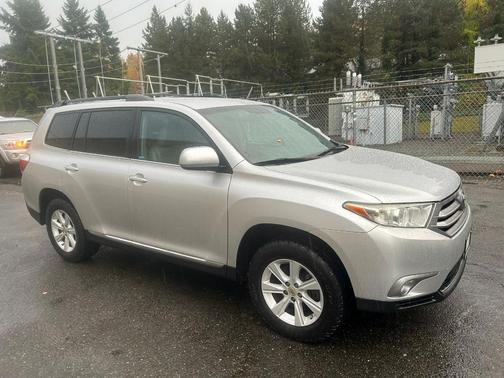 2012 Toyota Highlander SE