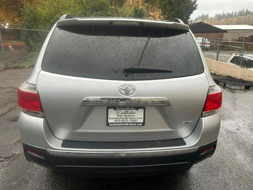 2012 Toyota Highlander SE