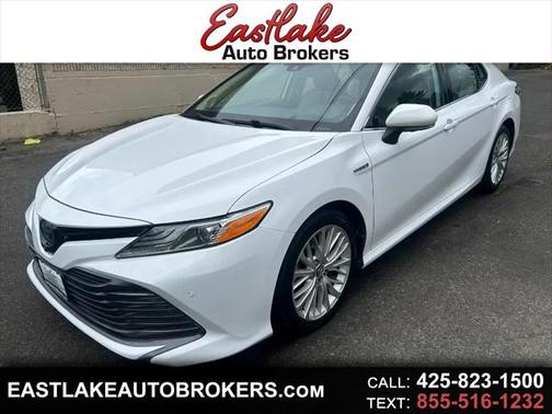 2019 Toyota Camry Hybrid XLE