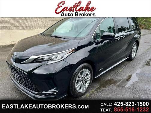 2021 Toyota Sienna XSE 7 Passenger