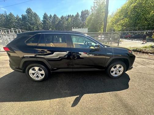 2019 Toyota RAV4 Hybrid LE