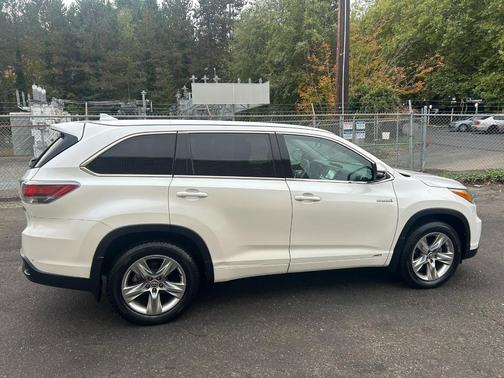 2016 Toyota Highlander Hybrid Platinum