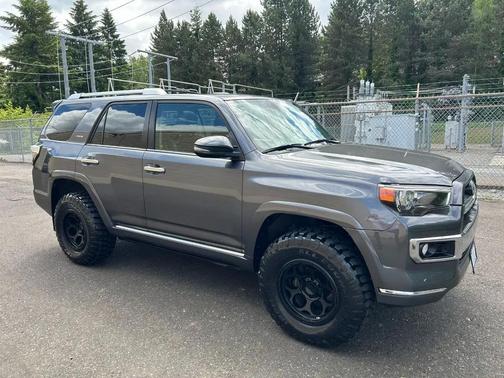 Magnetic Gray Metallic 2015 Toyota 4Runner Limited
