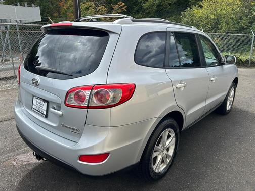 2010 Hyundai SANTA FE SE