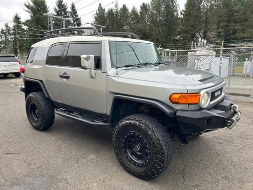 2010 Toyota FJ Cruiser Base