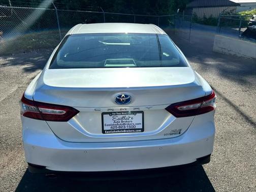 2018 Toyota Camry Hybrid XLE